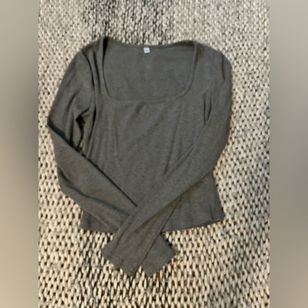 Long sleeve top